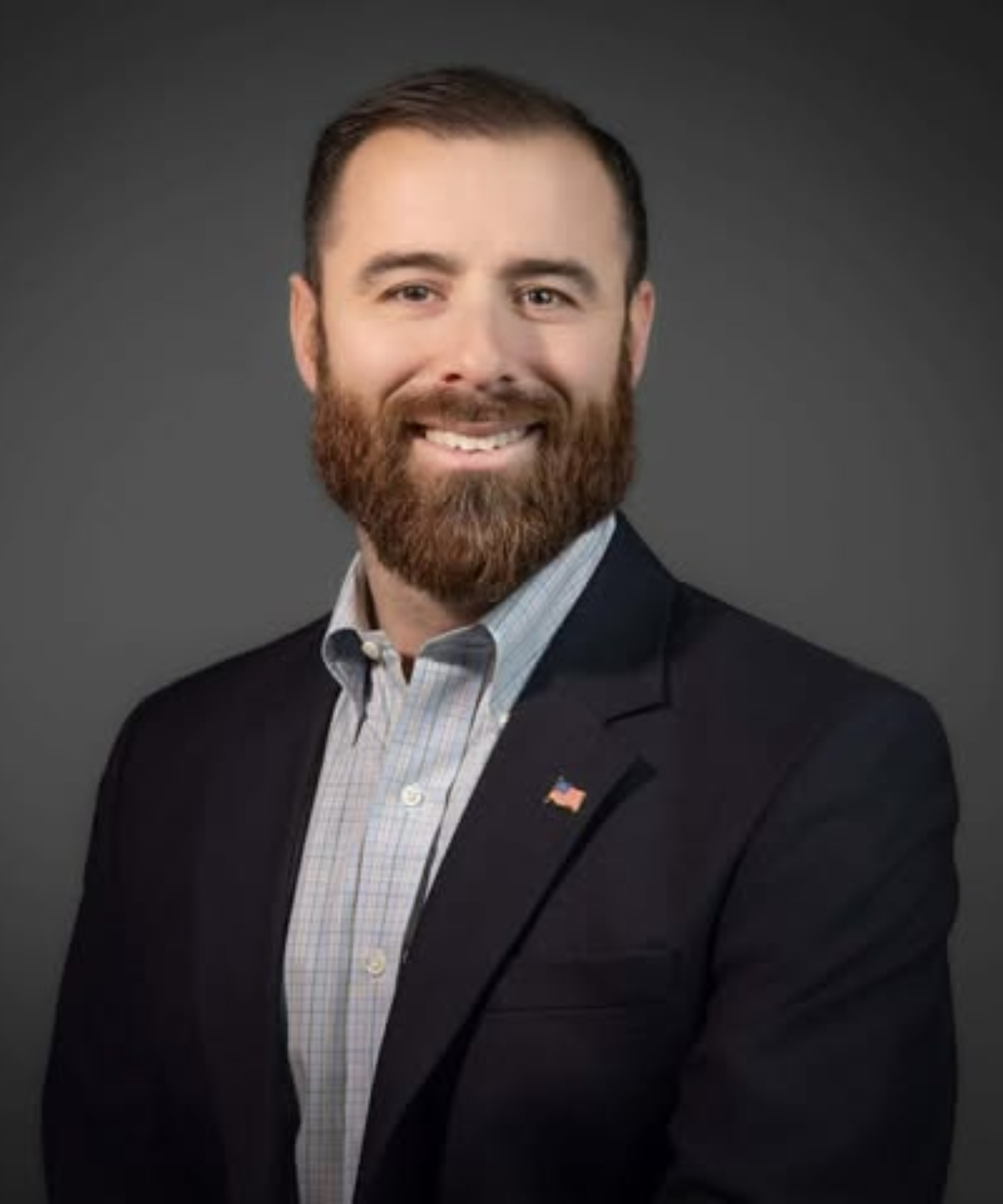 Nick Pridonoff, Man in suit